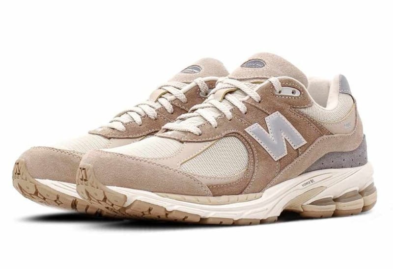 New Balance New Balance 2002R Driftwood Sandstone Taupe