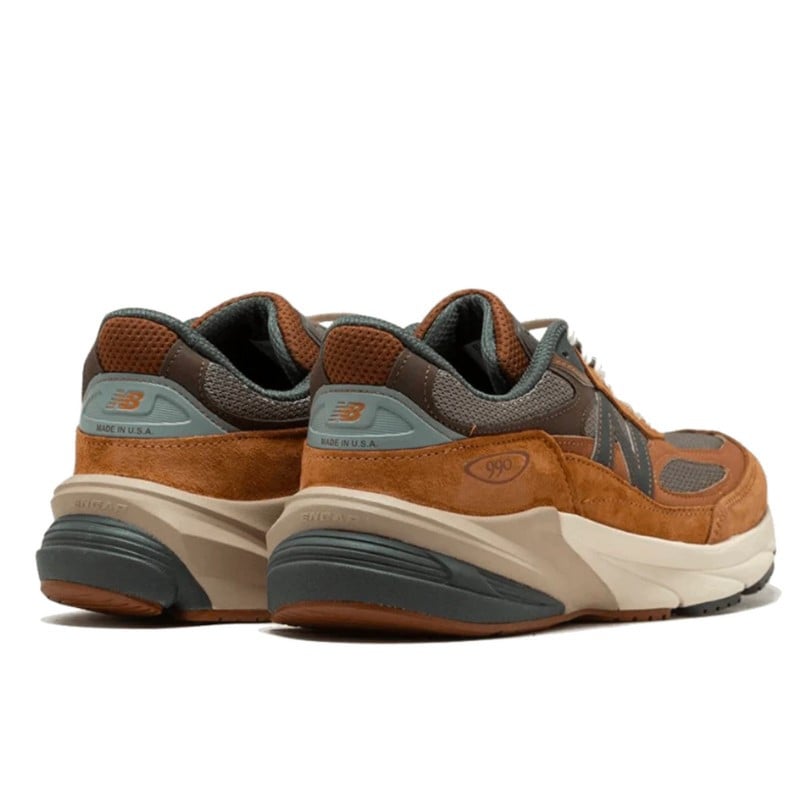 New Balance New Balance 990 V6 Carhartt WIP Sculpture Center Bruin