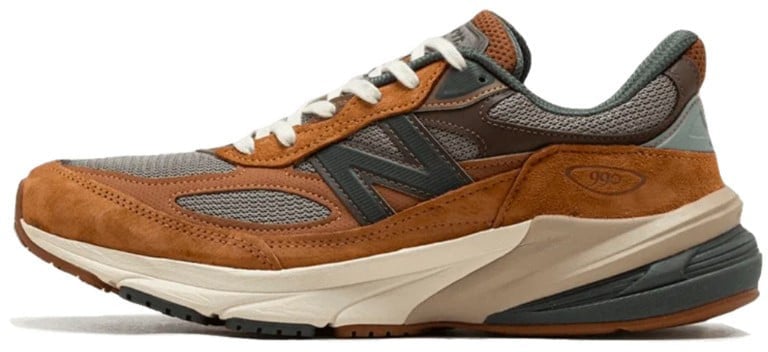 New Balance New Balance 990 V6 Carhartt WIP Sculpture Center Bruin