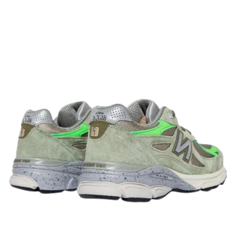 New Balance New Balance 990 V3 Patta Keep Your Family Close Grijs