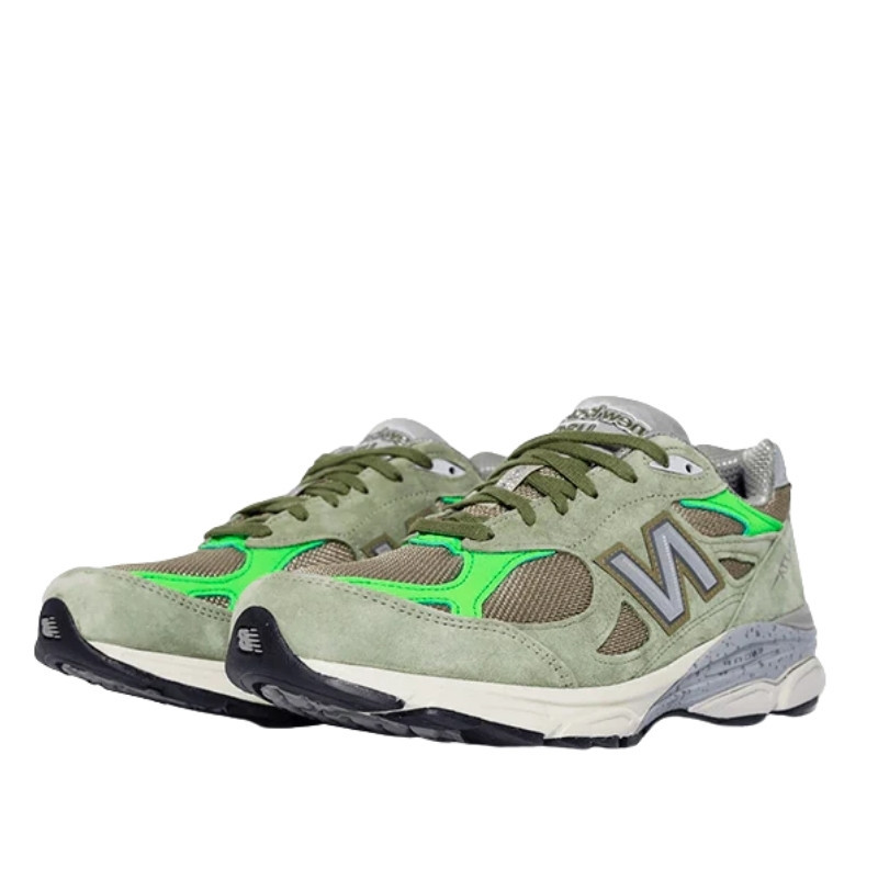 New Balance New Balance 990 V3 Patta Keep Your Family Close Grijs