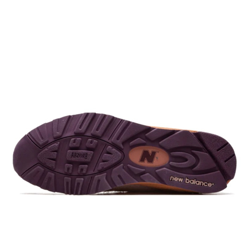 New Balance New Balance 990 V2 Salehe Bembury Sand Be The Time Roze