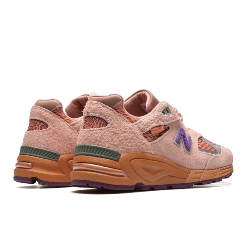 New Balance New Balance 990 V2 Salehe Bembury Sand Be The Time Roze