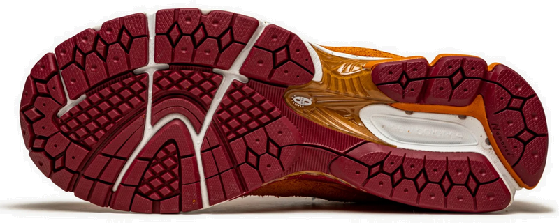 New Balance New Balance 2002R Salehe Bembury Peace Be The Journey Oranje