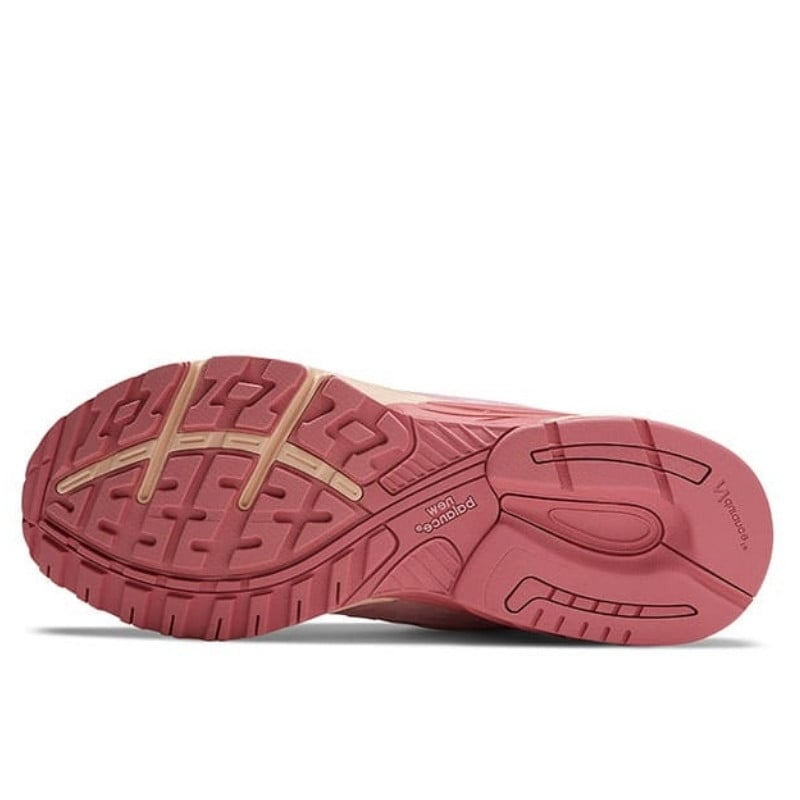 New Balance New Balance 993 MiUSA Joe Freshgoods Powder Pink Roze