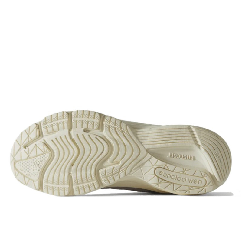 New Balance New Balance 990v6 MiUSA Ronnie Fieg Madison Square Garden Sandrift Beige