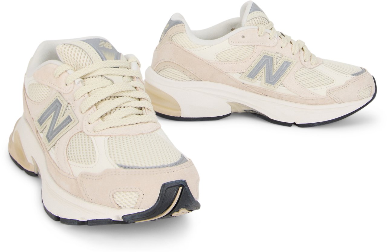 New Balance Low Sneakers 2010 in suede and mesh Beige