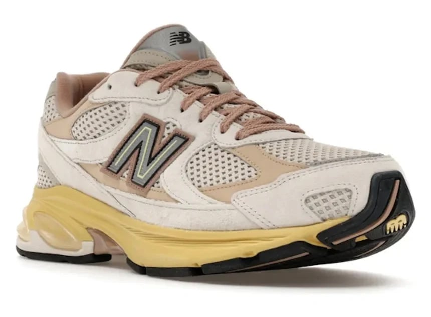 New Balance New Balance 2010 Rose Beige Beige