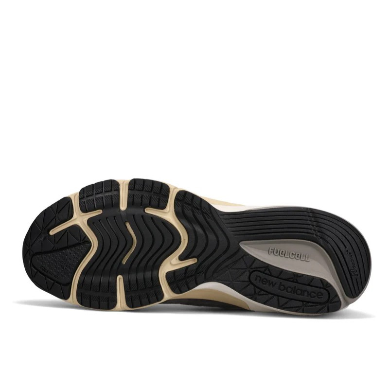 New Balance New Balance 990v6 MiUSA Teddy Santis Castlerock Moonrock Wit