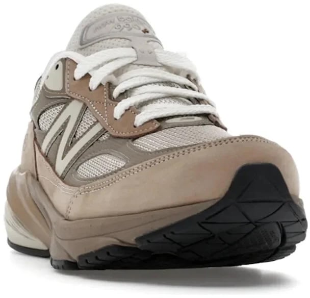 New Balance New Balance 990v6 MiUSA Driftwood Timberwolf Wit