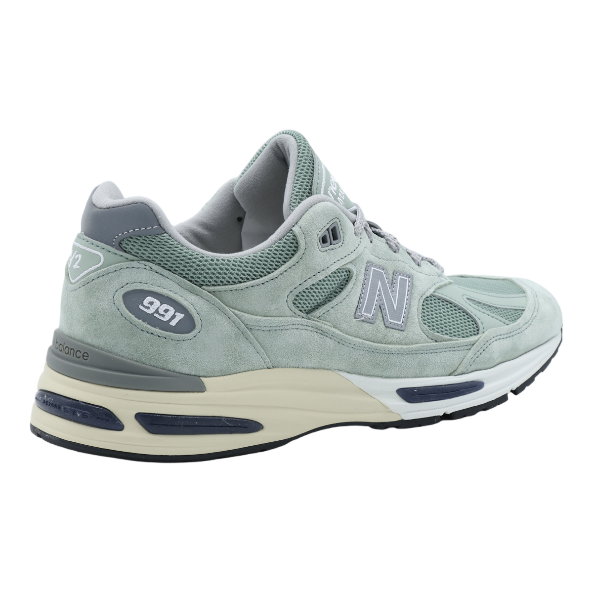 New Balance Chunky Suede and Mesh Sneakers with Cream Midsole Wit