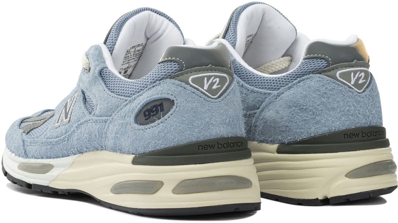 New Balance "991v2 Grounded Pastels" Sneakers Blauw