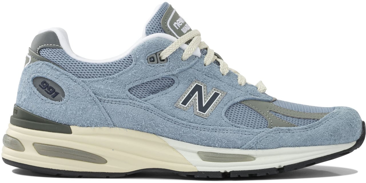 New Balance "991v2 Grounded Pastels" Sneakers Blauw