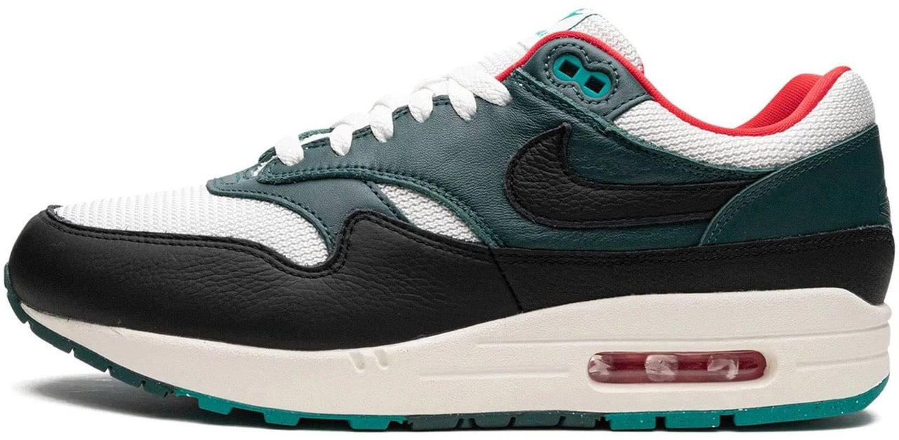 Nike Nike Air Max 1 Lebron James Liverpool F.C. Groen