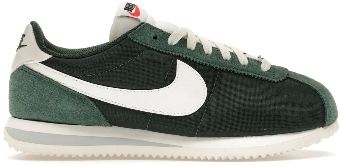 Nike Cortez TXT Fir Groen