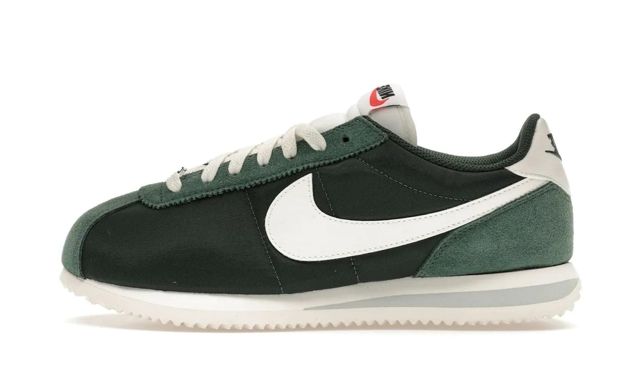 Nike Cortez TXT Fir Groen