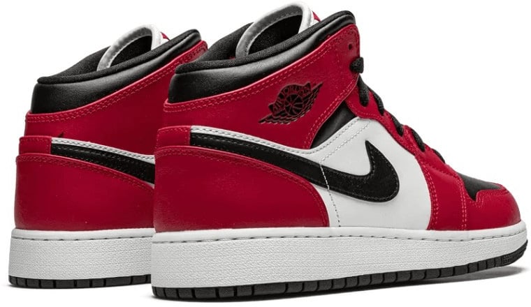 Nike Air Jordan 1 Mid Chicago Black Toe Zwart