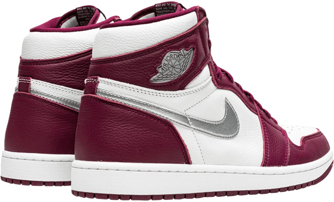 Nike Air Jordan 1 Retro High OG Bordeaux Divers