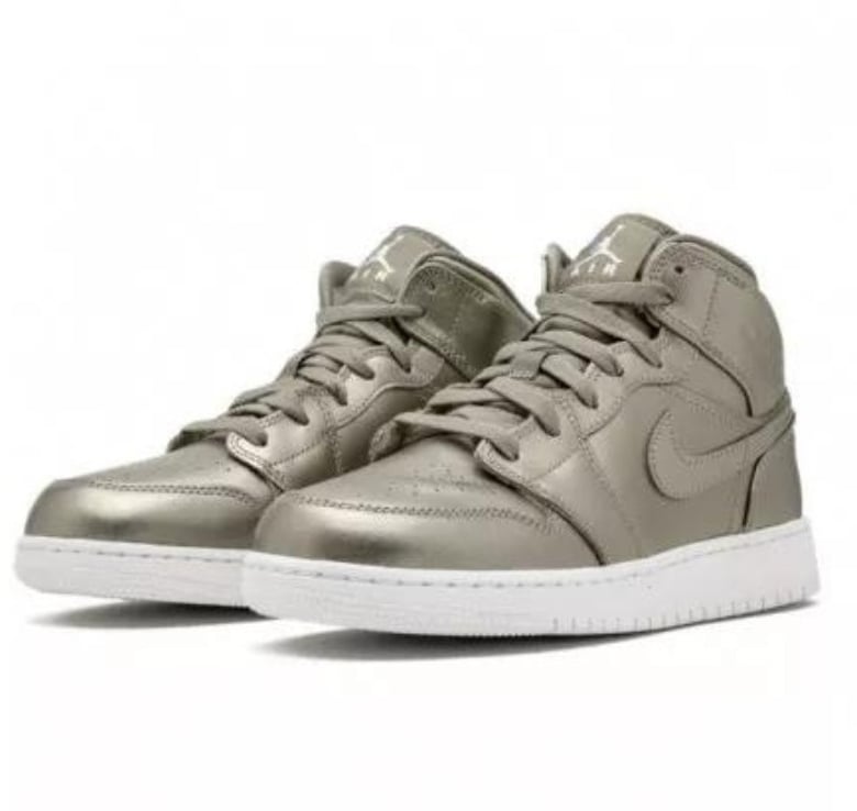 Nike Air Jordan 1 Mid Sepia Stone Geel