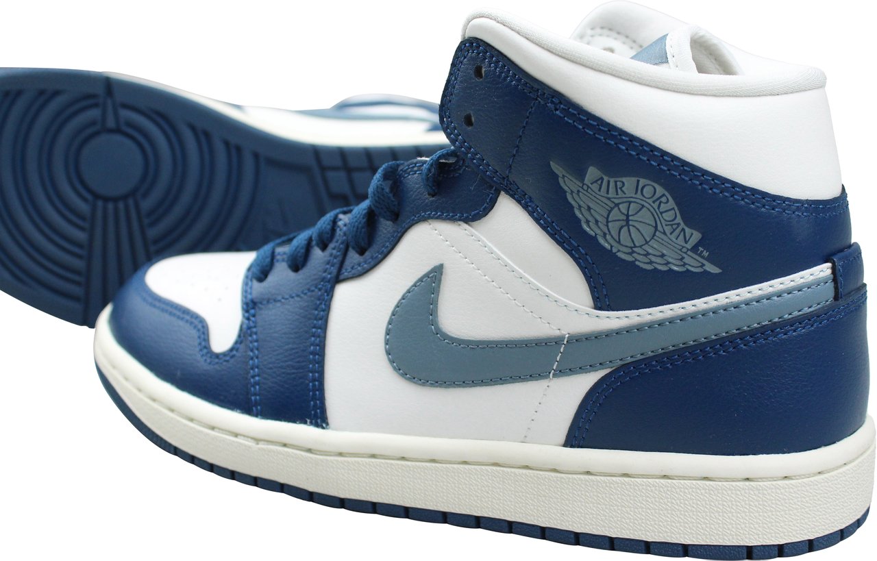 Nike Air Jordan 1 Mid 'Blue Ozone' Blauw