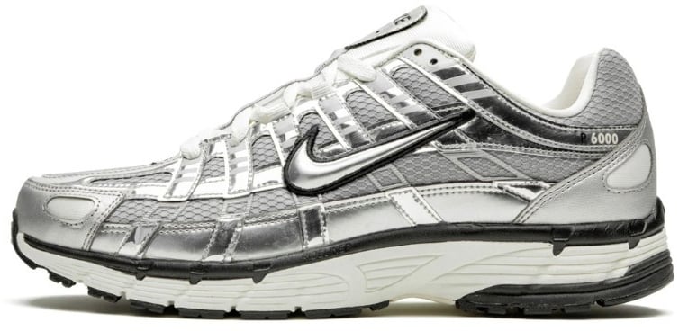 Nike Nike P-6000 Metallic Silver Zilver