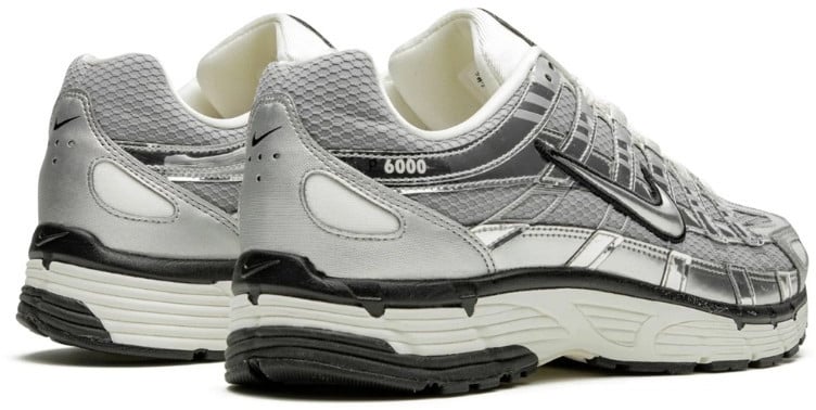 Nike Nike P-6000 Metallic Silver Zilver