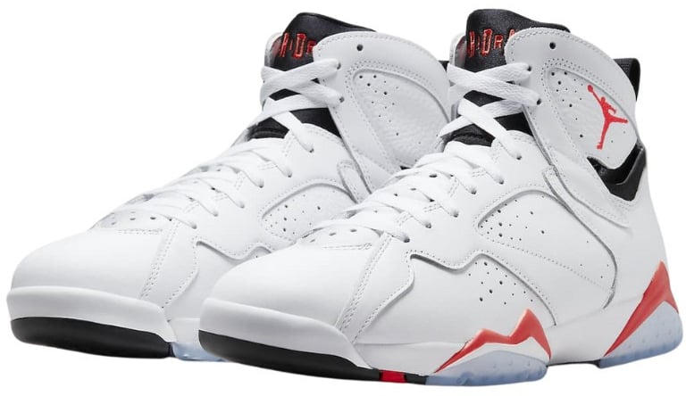 Nike Air Jordan 7 Retro White Infrared Zwart