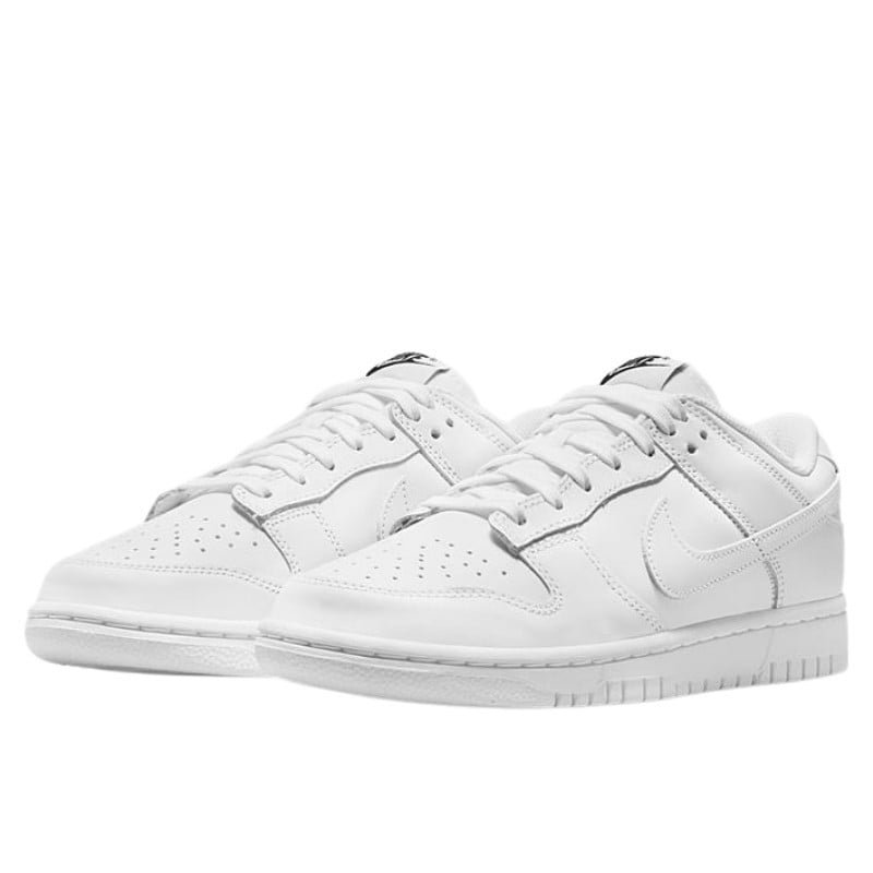 Nike Nike Dunk Low Triple White (2021) Wit