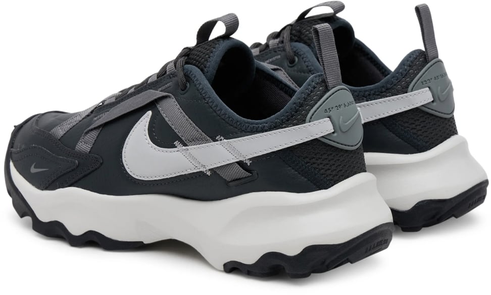 Nike Tc 7900 Sneakers Grijs
