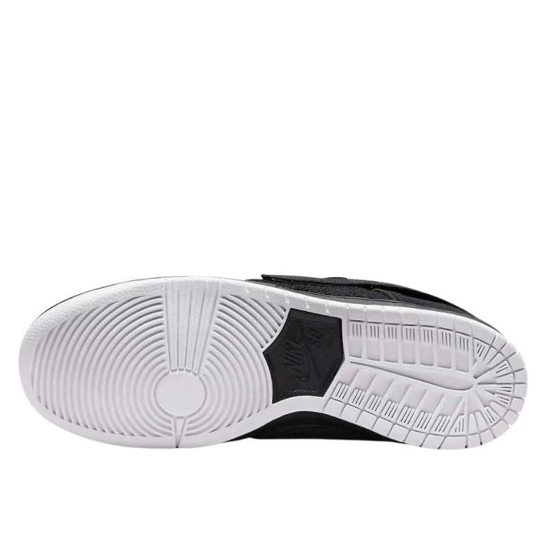 Nike Nike SB Dunk Low Gnarhunters Zwart