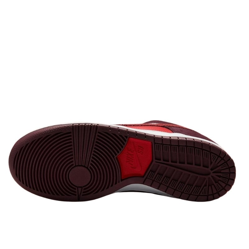Nike Nike SB Dunk Low Cherry Wit
