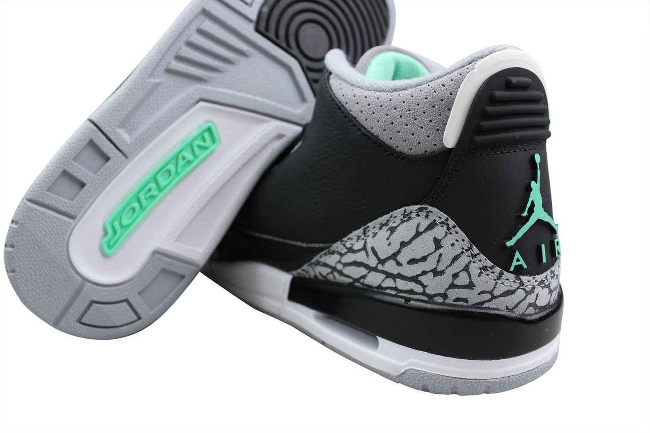 Nike Air Jordan 3 Retro 'Green Glow' (GS) Groen