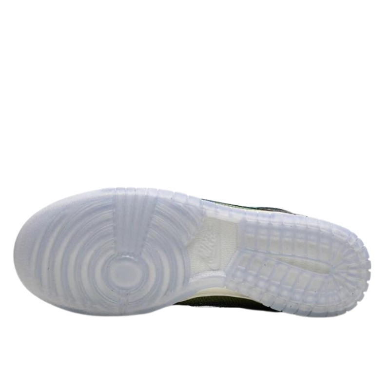 Nike Nike Dunk Low Siempre Familia Groen