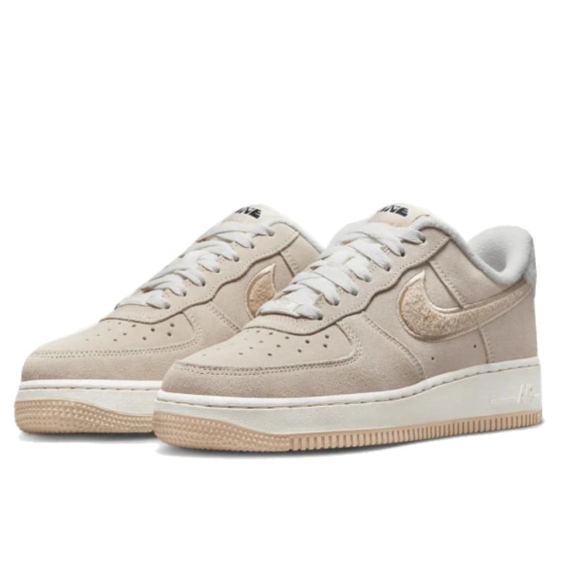 Nike Nike Air Force 1 Low ‘07 SE Sanddrift Gum Fleece Wit