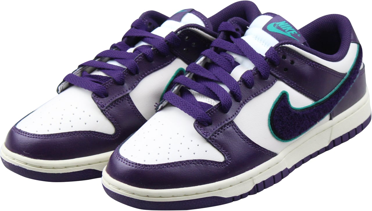 Nike Nike Dunk Low 'Chenille Swoosh Sail Grand Purple' Paars