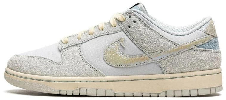 Nike Nike Dunk Low SE Gone Fishing Chinook Salmon Wit