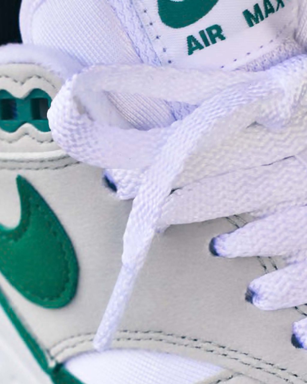 Nike Nike Air Max 1 ’87 Wmns Malachite Beige