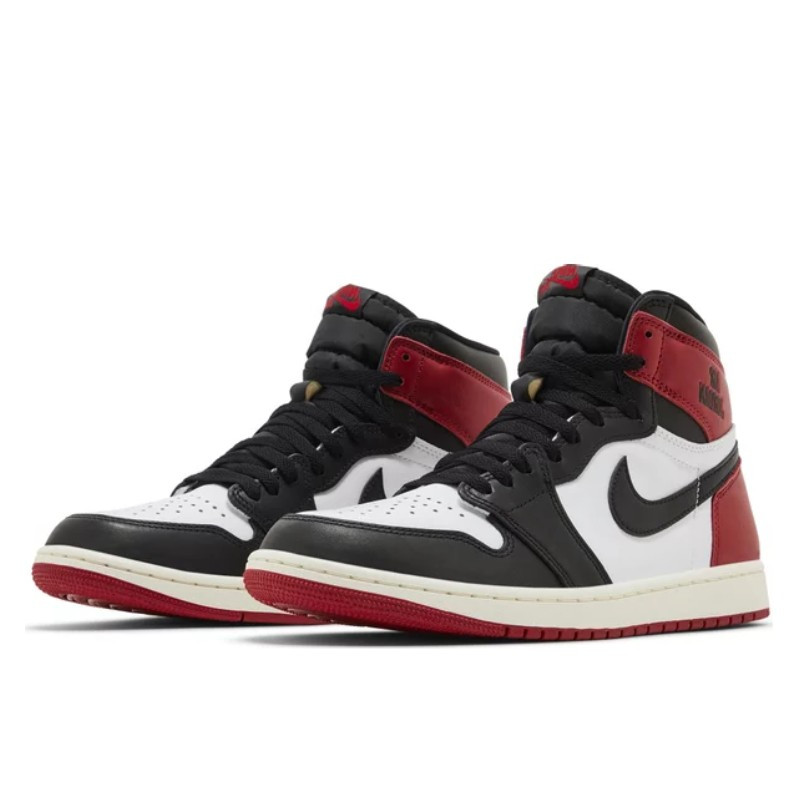 Nike Air Jordan 1 Retro High OG Black Toe Reimagined Zwart