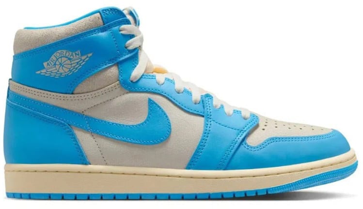 Nike Air Jordan 1 Retro High OG UNC Reimagined Lichtblauw