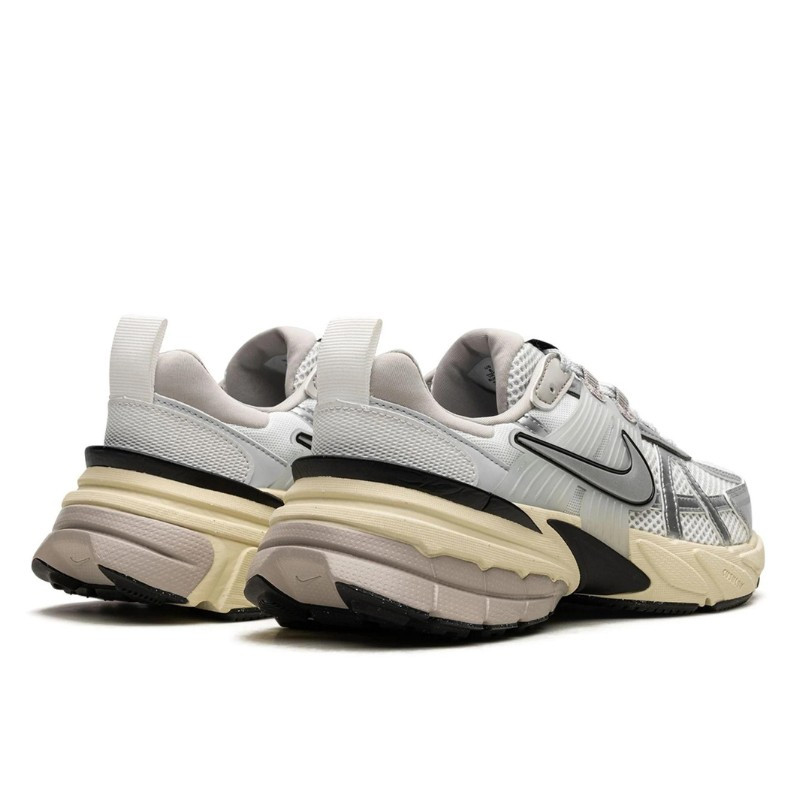 Nike Nike V2K Run Summit White Metallic Silver Wit
