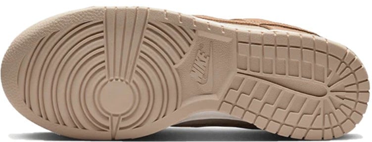 Nike Nike Dunk Low SE Sanddrift Bruin
