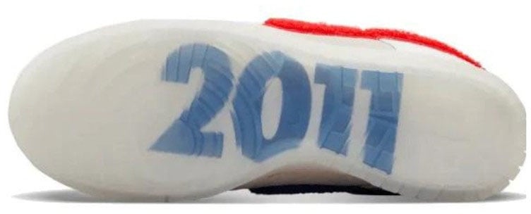 Nike Nike Dunk Low Retro PRM Year of the Rabbit White Crimson Varsity Royal Grijs