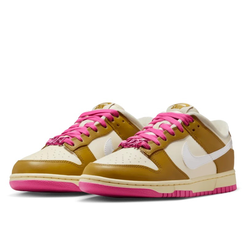Nike Nike Dunk Low SE Just Do it Bronzine Pink Groen