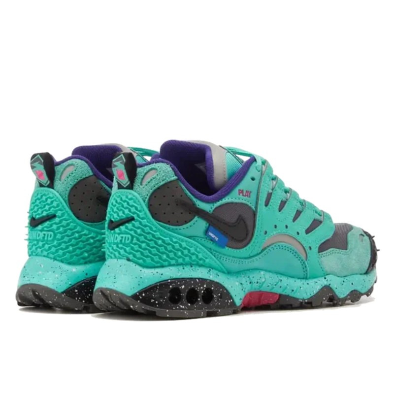 Nike Nike Air Terra Humara Undefeated Light Menta Groen
