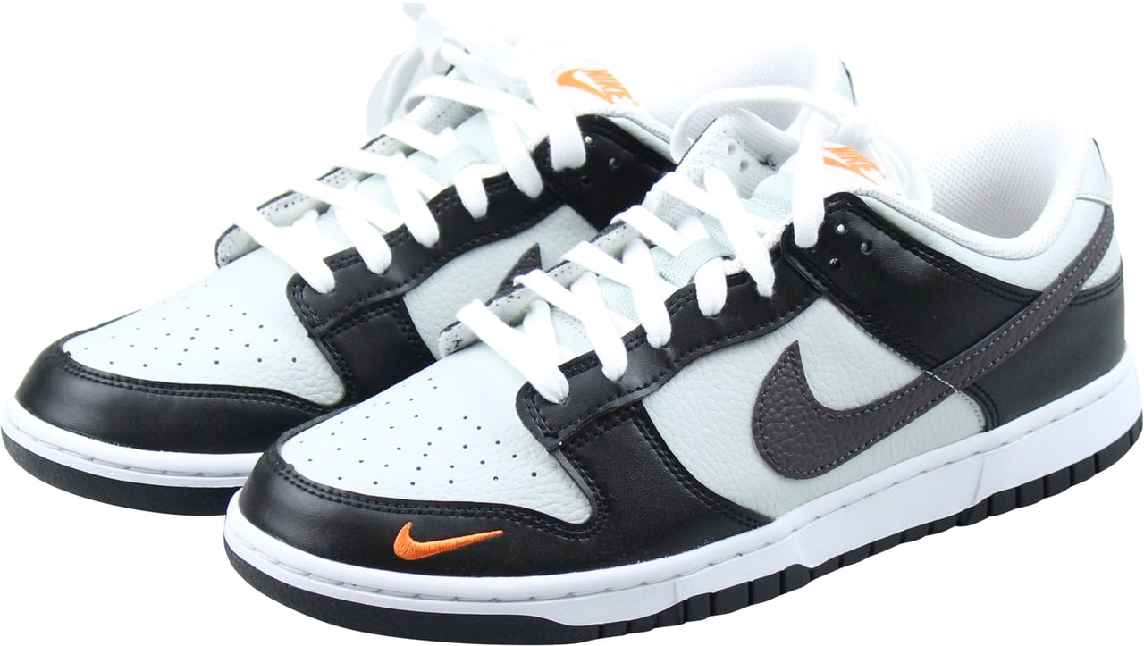 Nike Nike Dunk Low 'Black Total Orange Mini Swoosh' Zwart