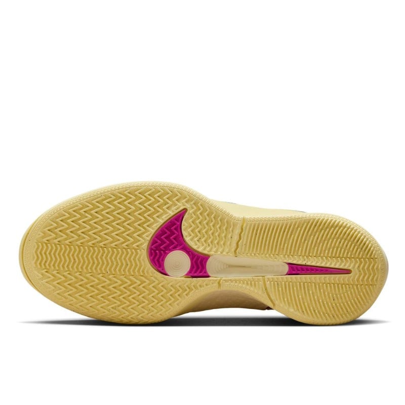 Nike Nike Sabrina 2 Trust Your Game Geel