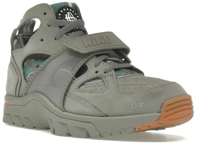 Nike Nike Air Trainer Huarache Corteiz Gully Grey Wit