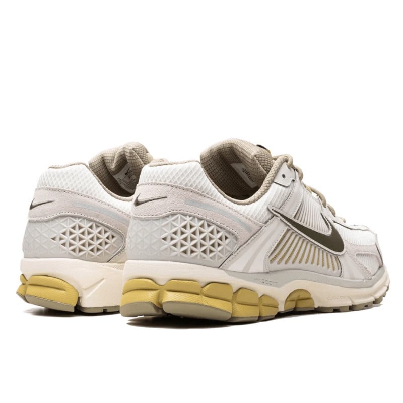 Nike Nike Zoom Vomero 5 Light Bone Medium Olive Beige