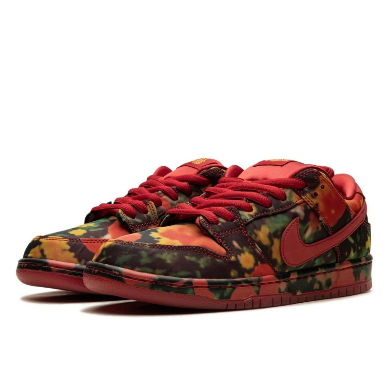Nike Nike SB Dunk Low The Wizard of Oz Poppy Field Divers