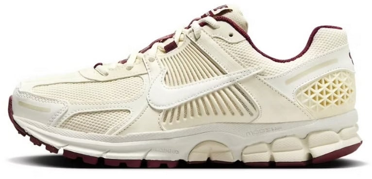 Nike Nike Zoom Vomero 5 Valentine's Day Beige